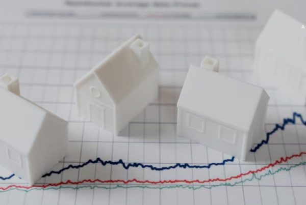 Dubai Is a Super Bubble: Investor Warns of Overheated Real Estate Frenzy