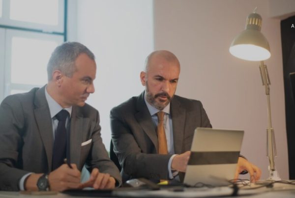 Dubai Real Estate Agent License Guide Step by Step Process, Cost & Salary